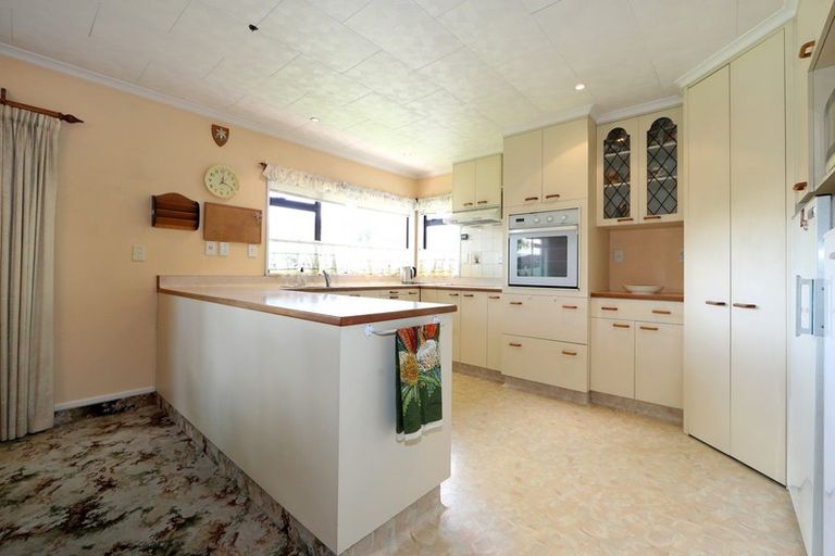 Photo of property in 243b Warwick Road, Mayfair, Hastings, 4122