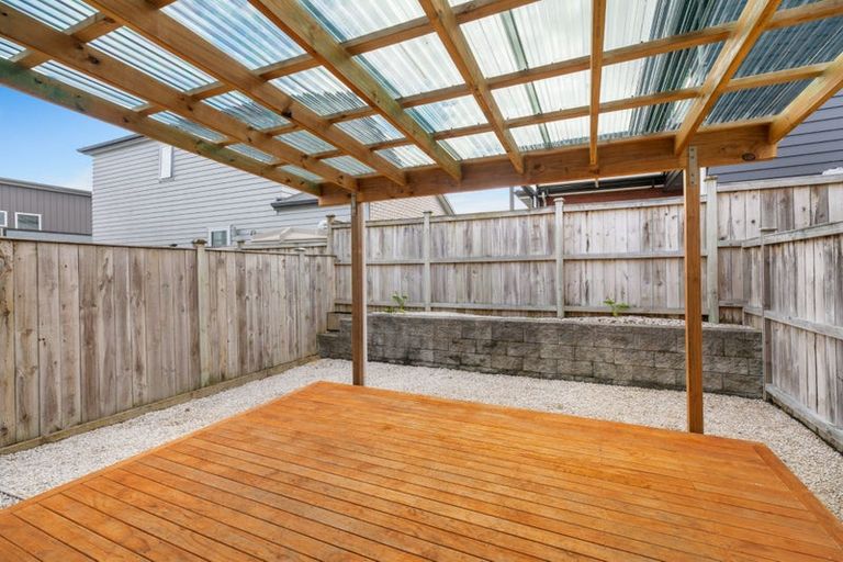 Photo of property in 10 Toia Lane, Silverdale, 0932