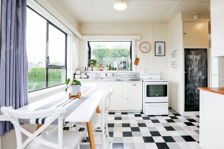 Photo of property in 504 Terrace Road, Parkvale, Hastings, 4122