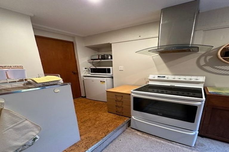 Photo of property in 33a Clutha Avenue, Khandallah, Wellington, 6035