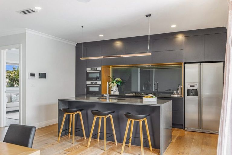 Photo of property in 2 Caldwell Place, Pinehill, Auckland, 0632