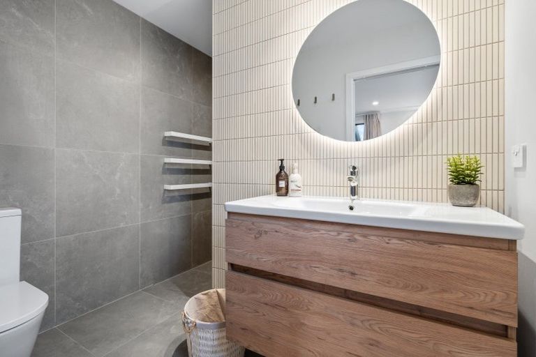 Photo of property in 24 Maturiki Drive, One Tree Point, 0118