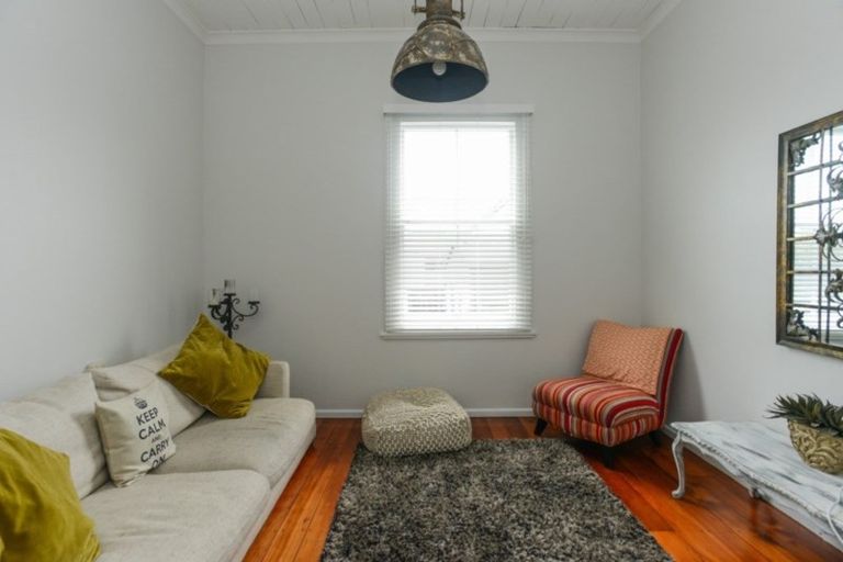 Photo of property in 3 Paradise Road, Napier South, Napier, 4110