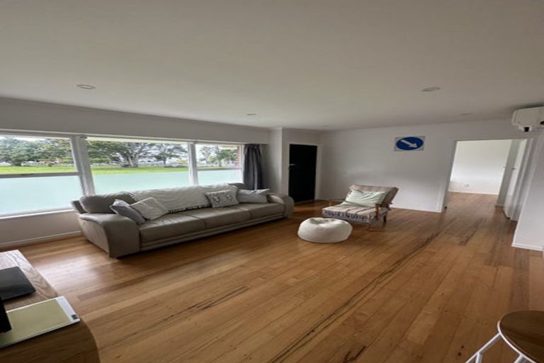 Photo of property in 2112/110 East Coast Road, Forrest Hill, Auckland, 0620