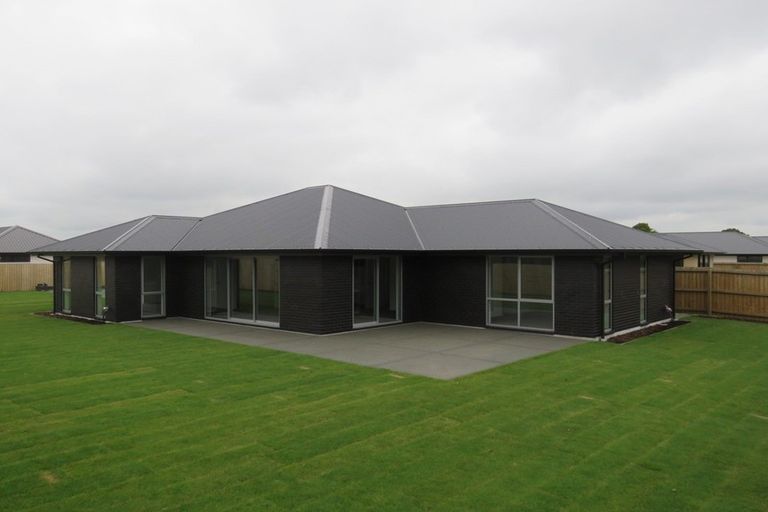 Photo of property in 31 Roxburgh Place, Tinwald, Ashburton, 7700