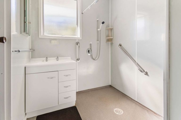 Photo of property in 38 Saint Catherine Street, Kaitangata, 9210