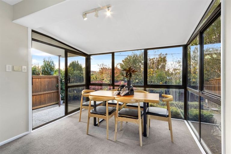 Photo of property in 39 Woodbury Street, Avonhead, Christchurch, 8042