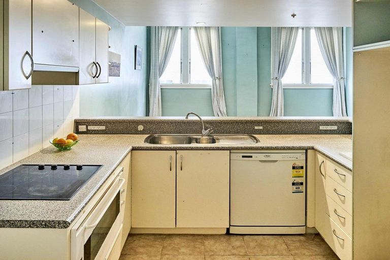 Photo of property in Whitmore Apartments, 1c/7 Stout Street, Wellington Central, Wellington, 6011