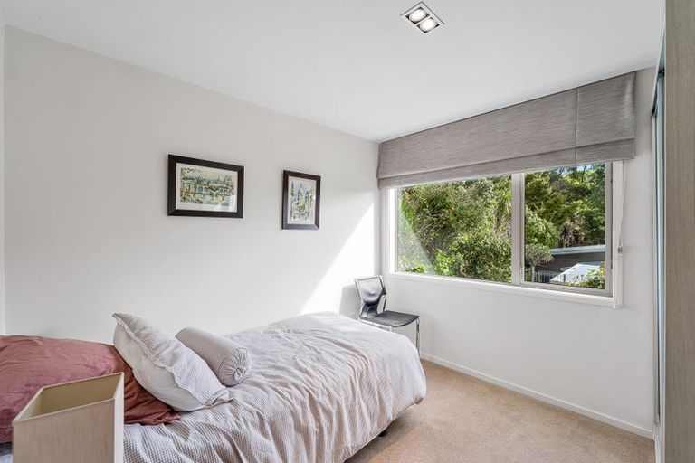Photo of property in 19 Robin Lane, Browns Bay, Auckland, 0630