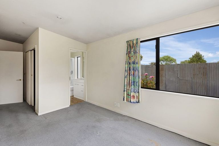 Photo of property in 2/96 Edward Avenue, Edgeware, Christchurch, 8013