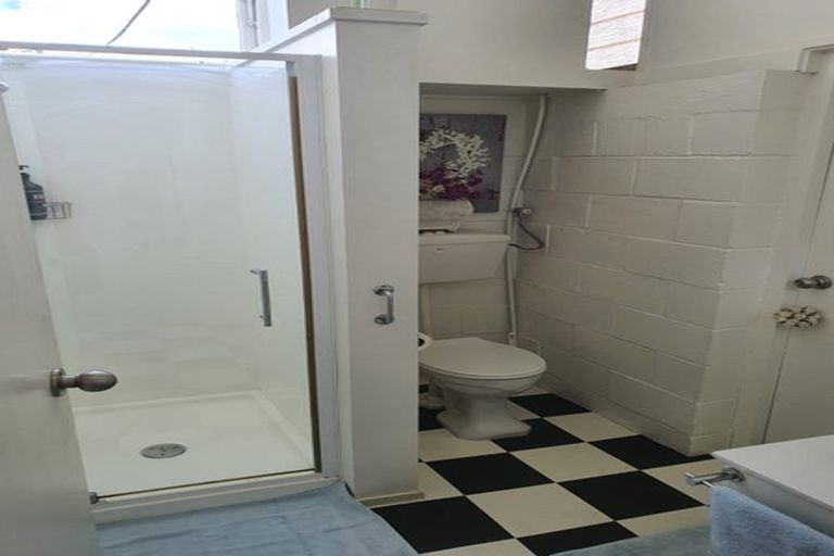 Photo of property in 44 Napier Road, Havelock North, 4130