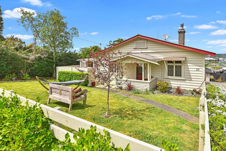 Photo of property in 29 Carlton Road, Pukekohe, 2120