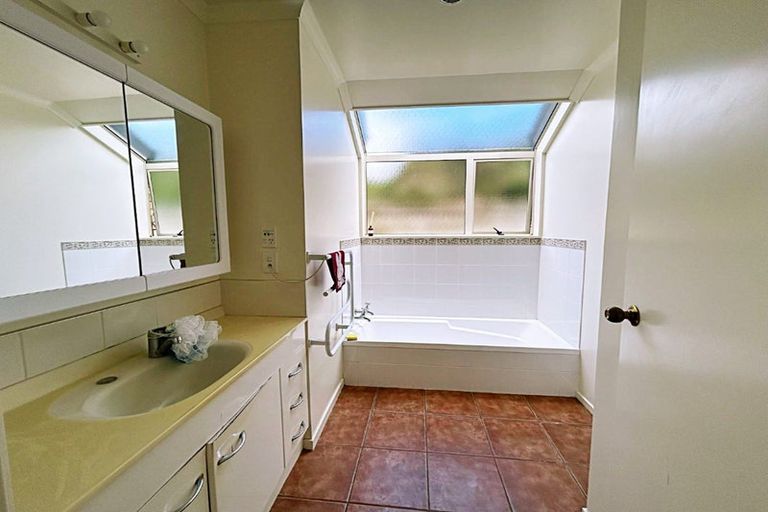 Photo of property in 8 Huntington Drive, Huntington, Hamilton, 3210