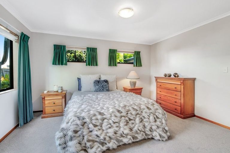 Photo of property in 71a Bay Street, Red Beach, 0932