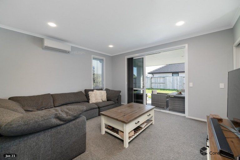 Photo of property in 17 Moira Close, Welcome Bay, Tauranga, 3175
