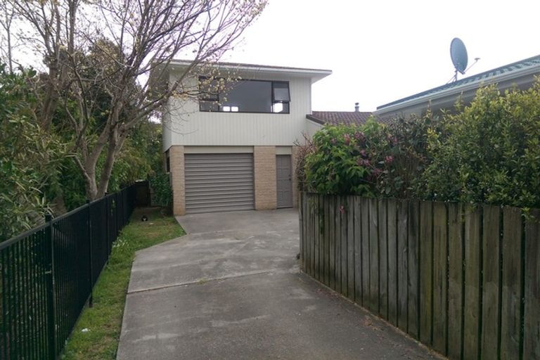 Photo of property in 2a Te Uruhi Grove, Paraparaumu, 5032