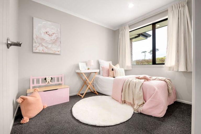 Photo of property in 102 Barrington Drive, Huntington, Hamilton, 3210