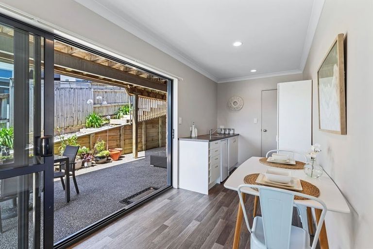 Photo of property in 18 Ko Place, Pyes Pa, Tauranga, 3112