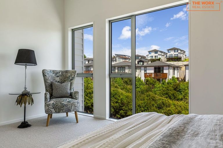 Photo of property in 39 Lawson Creek Street, Massey, Auckland, 0614