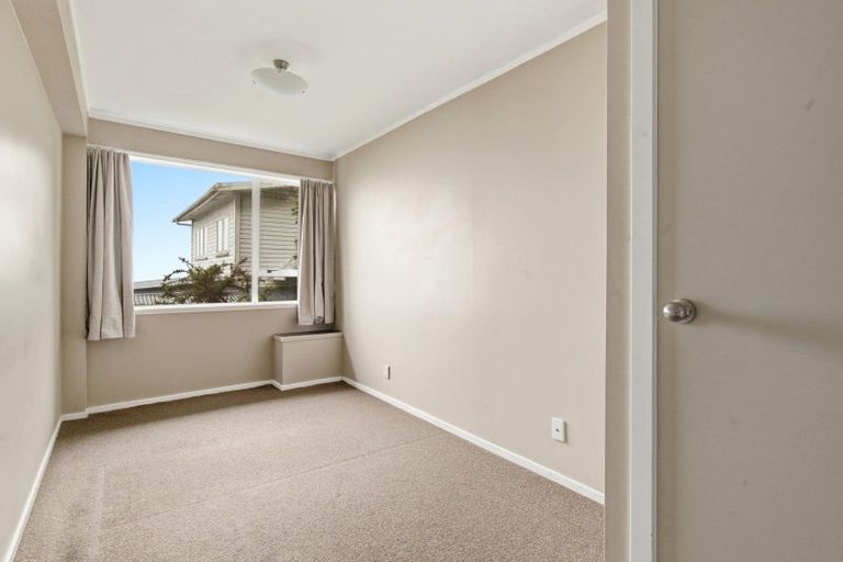 Photo of property in 10 Laurent Place, Kingston, Wellington, 6021