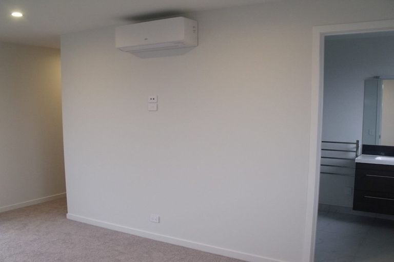 Photo of property in 19 Ruahine Road, Poraiti, Napier, 4112