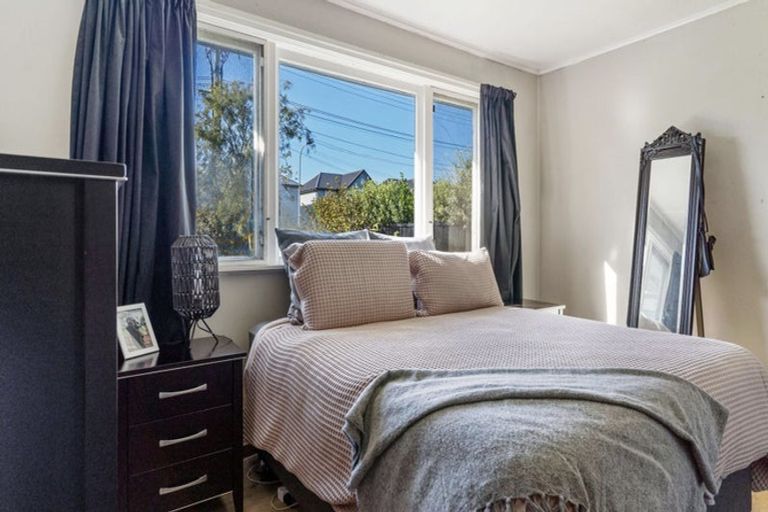 Photo of property in 82 Grove Road, Papakura, 2110