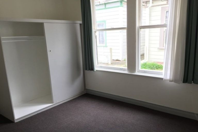 Photo of property in 18-20 Poplar Grove, Thorndon, Wellington, 6011