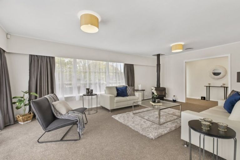 Photo of property in 1 Sunnypark Avenue, Rosehill, Papakura, 2113