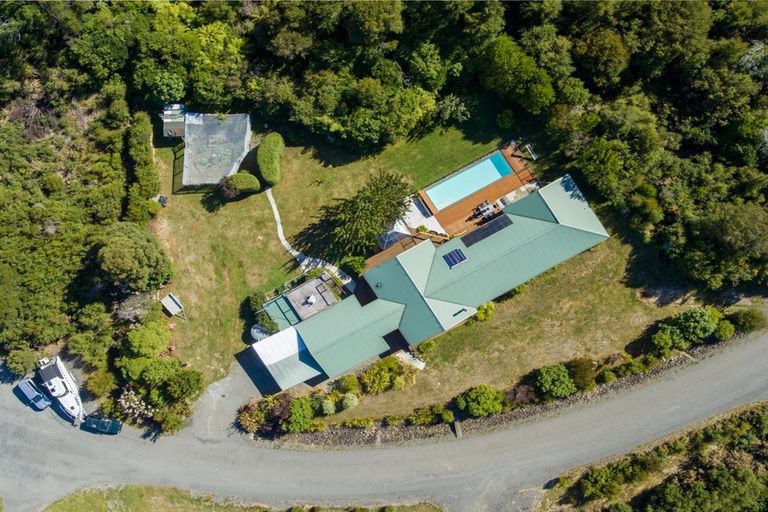 Photo of property in 12 Tai Close, Kaiuma Bay, Havelock, 7178