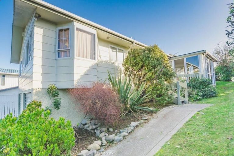 Photo of property in 89 Hillcrest Road, Raumati Beach, Paraparaumu, 5032