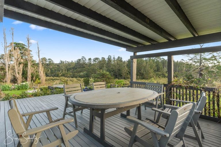 Photo of property in 86 Matakohe Wharf Road, Matakohe, 0593