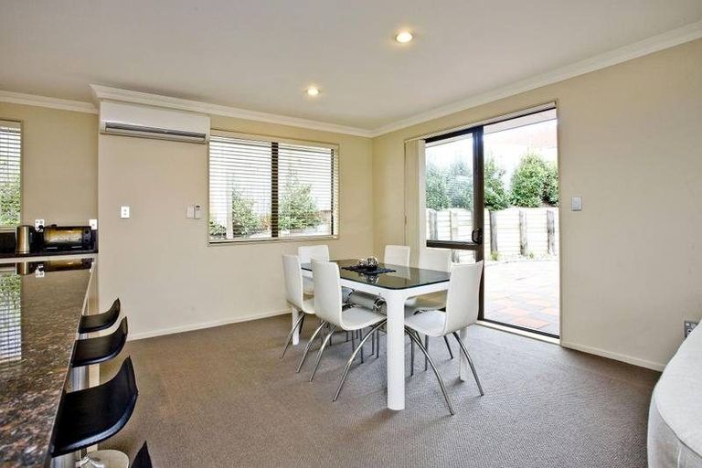 Photo of property in 15 Tekapo Rise, Fairview Heights, Auckland, 0632