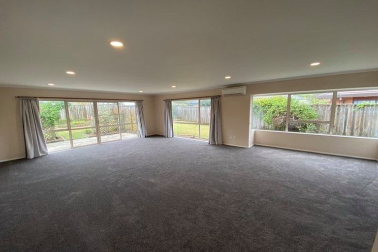 Photo of property in 5 Stella Court, Paraparaumu, 5032