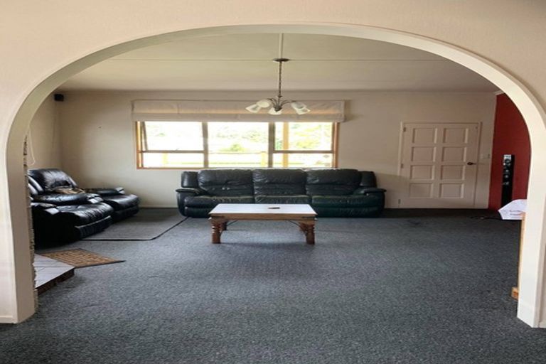 Photo of property in 9 Shamrock Street, Takaro, Palmerston North, 4412