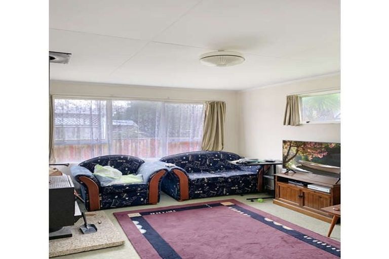 Photo of property in 39 Saint Annes Street, Levin, 5510