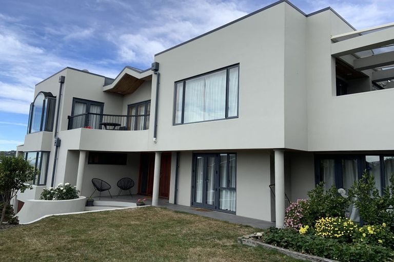 Photo of property in 1/56 Major Hornbrook Road, Mount Pleasant, Christchurch, 8081