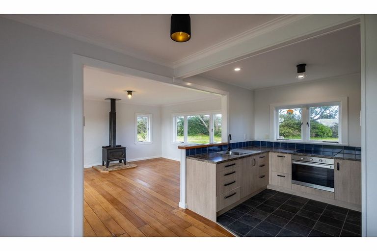 Photo of property in 76 Hospital Road, Te Kopuru, 0371