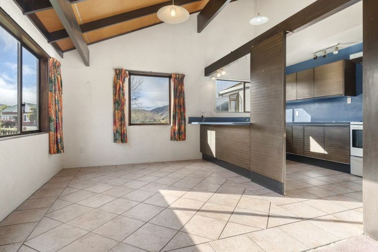 Photo of property in 21 Grey Street, Murchison, 7007