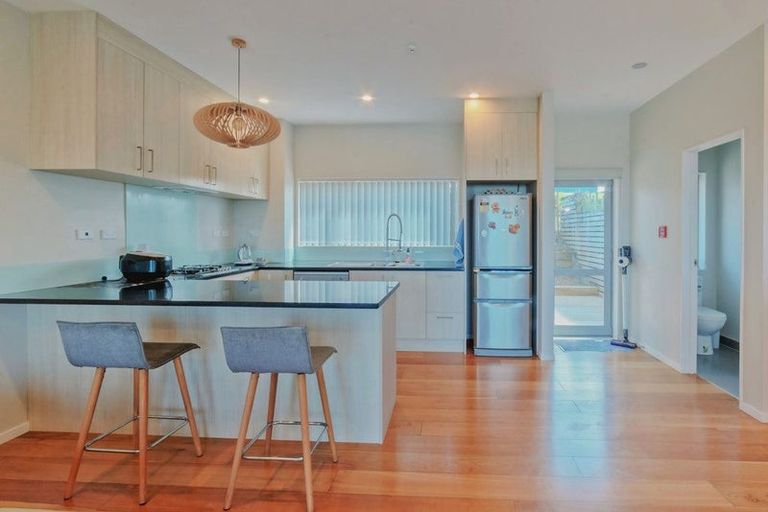 Photo of property in 11/147 Albany Highway, Unsworth Heights, Auckland, 0632