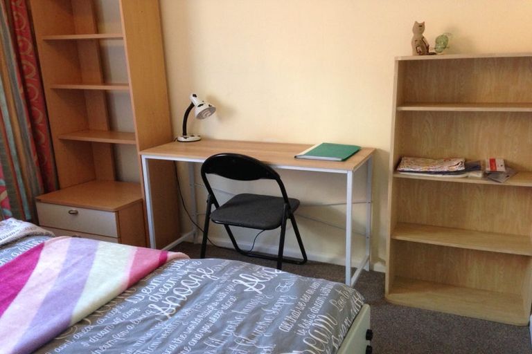 Photo of property in 1/271 Memorial Avenue, Burnside, Christchurch, 8053