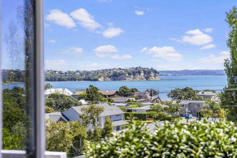 Photo of property in 17a Beach Road, Manly, Whangaparaoa, 0930