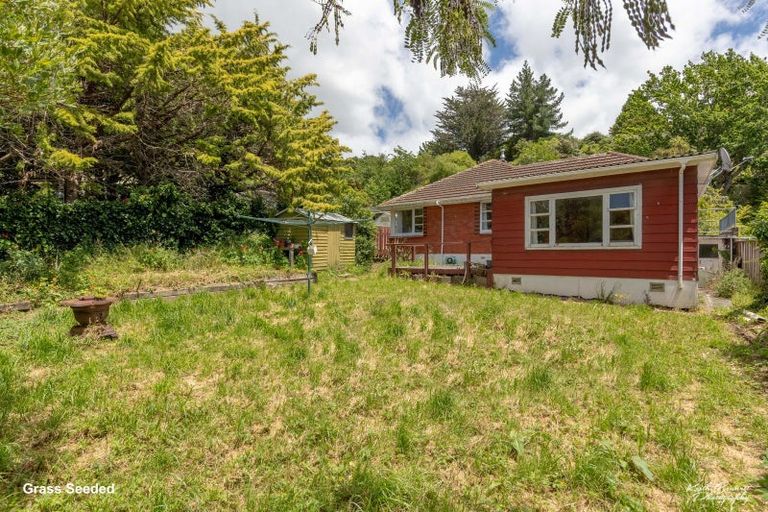 Photo of property in 10 Kopara Grove, Stokes Valley, Lower Hutt, 5019