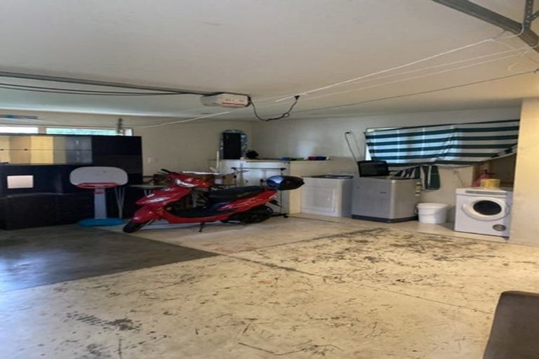 Photo of property in 27a Captain Scott Road, Glen Eden, Auckland, 0602