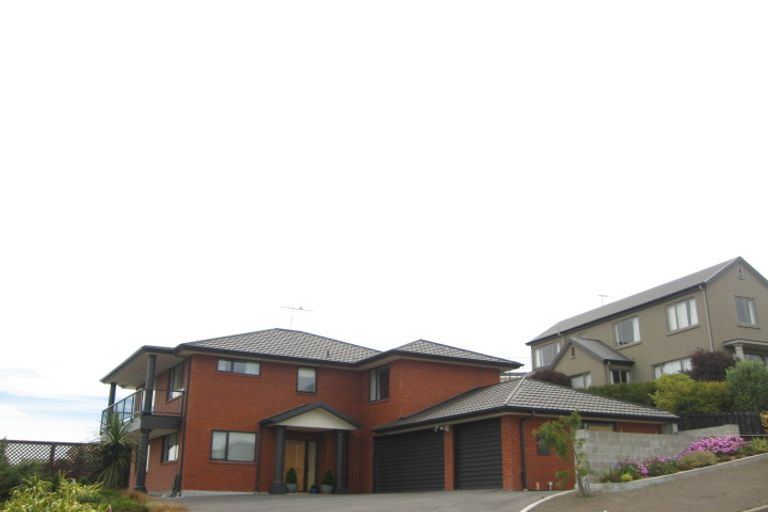 Photo of property in 27 Highcrest Heights, Westmorland, Christchurch, 8025