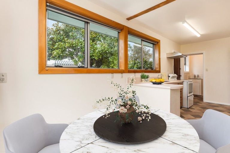 Photo of property in 2/77 Roberta Drive, Somerfield, Christchurch, 8024