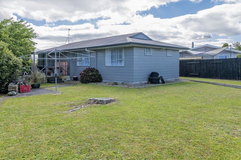Photo of property in 85 Strathmore Avenue, Levin, 5510