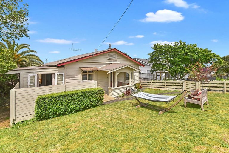 Photo of property in 29 Carlton Road, Pukekohe, 2120
