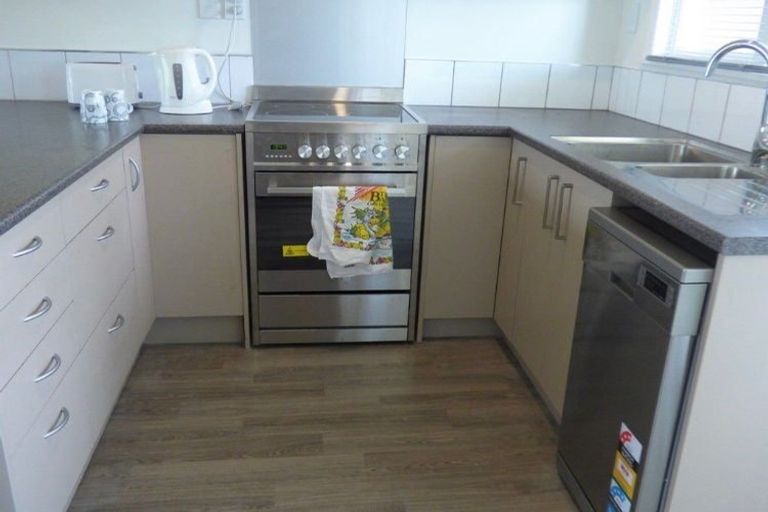 Photo of property in 4b Davies Street, Regent, Whangarei, 0112