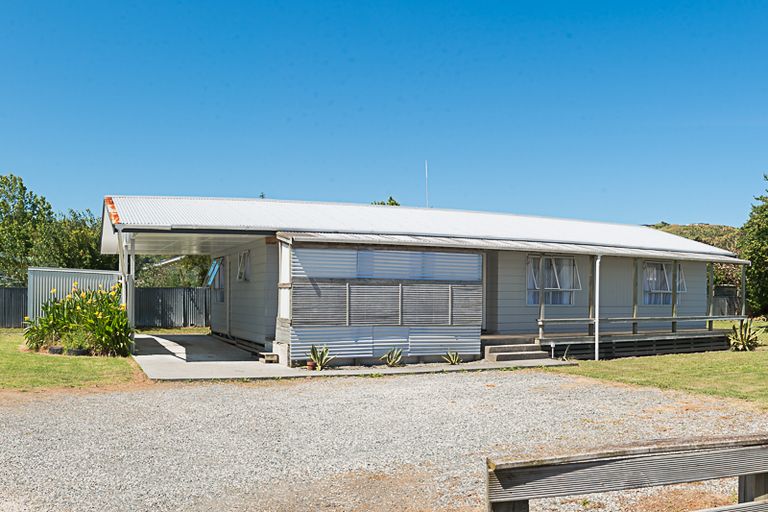 Photo of property in 34 Ida Road, Outer Kaiti, Gisborne, 4010