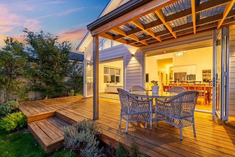 Photo of property in 35 Ava Street, Petone, Lower Hutt, 5012